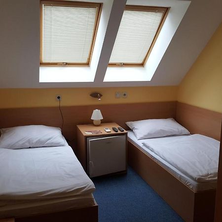 Bed and Breakfast Lehár panzió Komárno Exterior foto